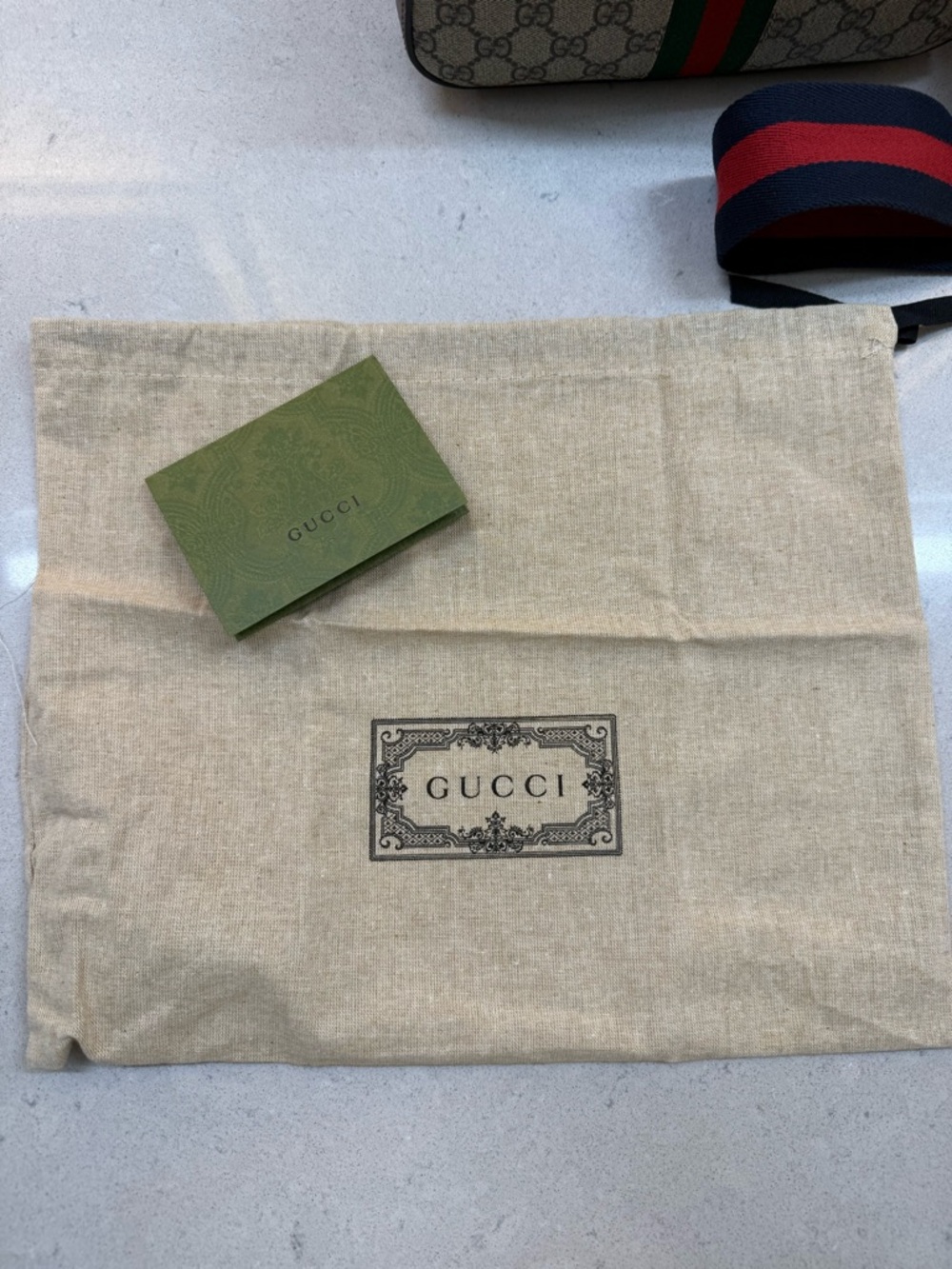 Gucci Beige GG Supreme Canvas Shoulder Bag with Green and Red Web - Picture 7 of 9